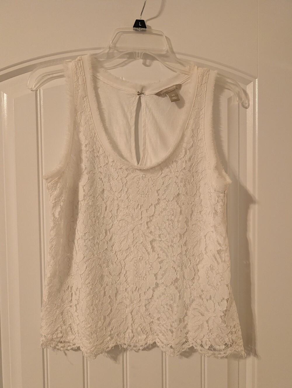 XS Banana Republic Lace Overlay Keyhole Back Crop Scallop Hem Tank